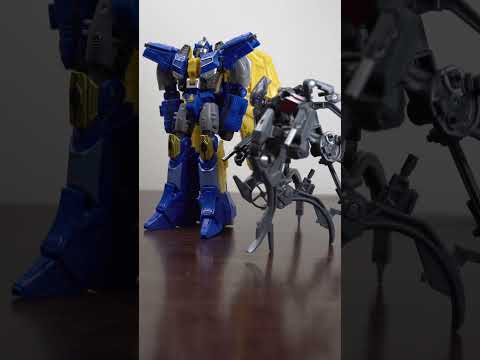 Official YouTube thumbnail for “Transformers Studio Series Transformers One Arachnid”.
